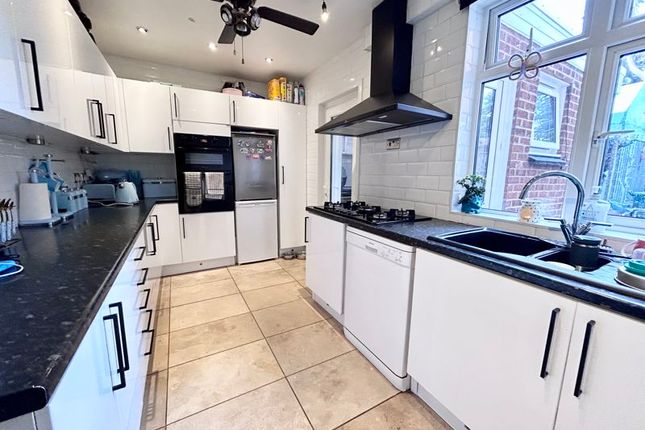 Parkhurst Road, Newport 4 bed house for sale