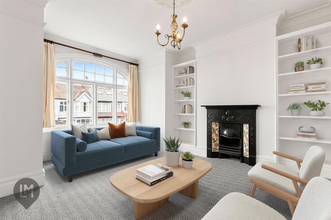 Durnsford Road, London 3 bed flat for sale