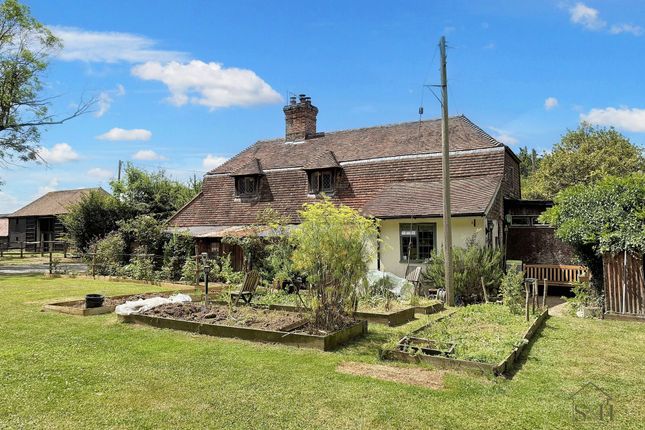 4 bed detached house