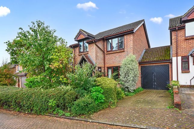 Northbrooke, Ashford TN24 3 bed link detached house for sale