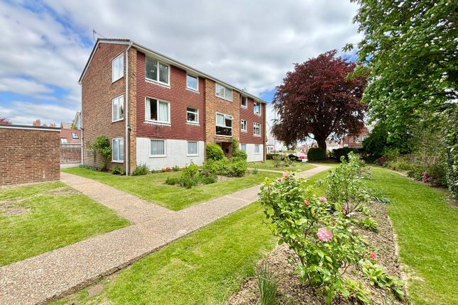 Sedlescombe Road South, St... 2 bed flat for sale