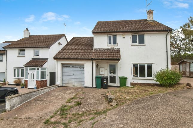 3 bedroom link detached house for sale