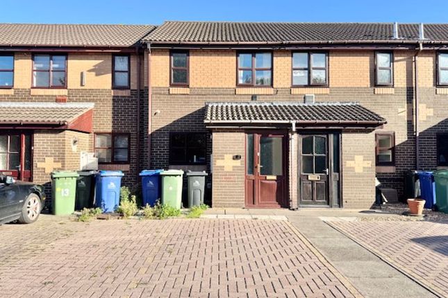 MALLARD MEWS, GRIMSBY 2 bed terraced house for sale