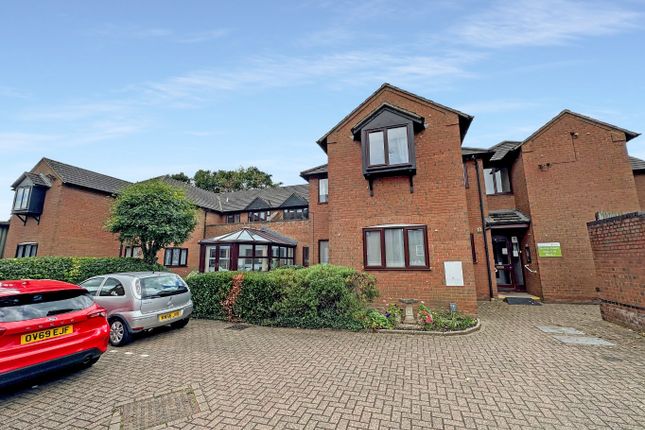 Norton Court, Dunstable LU6 1 bed flat for sale