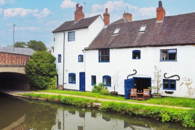 Canal Bank, Shardlow, Derby... 4 bed semi
