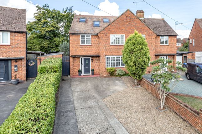 Caselden Close, Addlestone, Surrey, KT15 4 bed semi