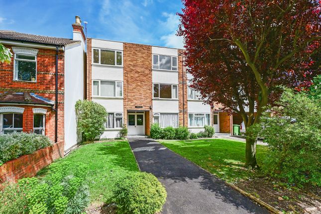 Osborne Road, Farnborough, GU14 1 bed apartment for sale