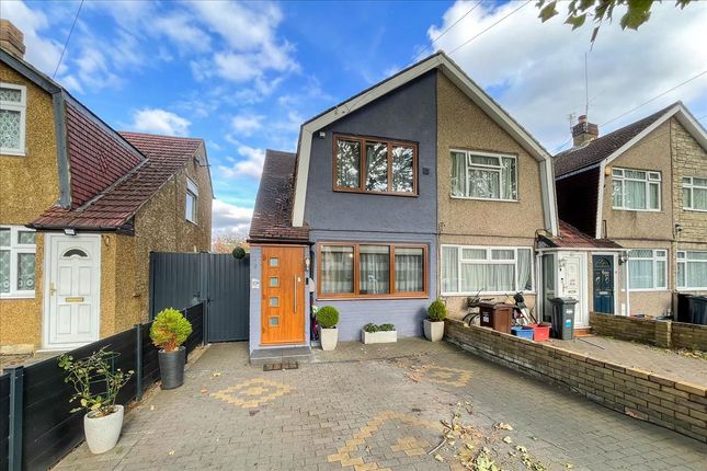 The Drive, Feltham, Middlesex, TW14 2 bed end of terrace house for sale