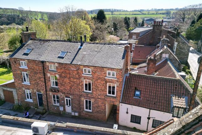 Arch Cottage, Ruswarp 2 bed cottage for sale