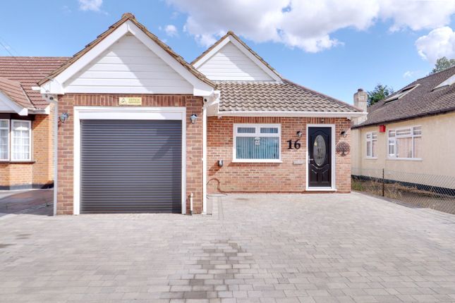 Parsonage Road, Rainham RM13 3 bed detached bungalow for sale
