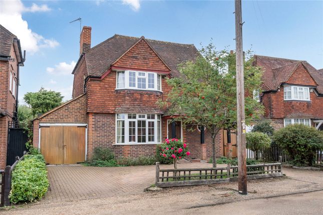 Basing Way, Thames Ditton, KT7 3 bed detached house for sale