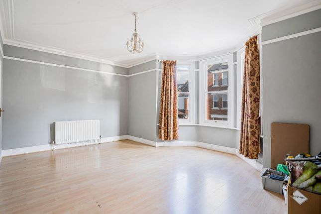 Bavent Road, London, SE5 2 bed flat for sale
