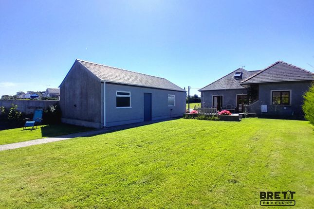 Carmarthen Road, Kilgetty... 3 bed detached bungalow for sale