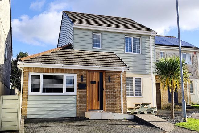 3 bedroom link detached house for sale