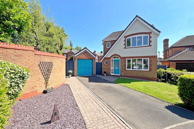Horsham Close, Westhoughton, BL5 3 bed detached house for sale