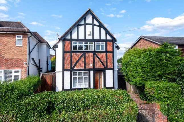 Redway Drive, Twickenham 3 bed detached house for sale