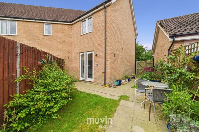 2 bedroom semi-detached house for sale