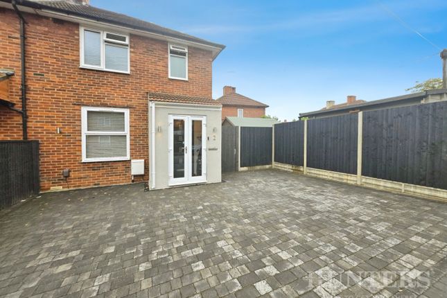 St Albans Grove, Carshalton, SM5 1NE 2 bed end of terrace house for sale
