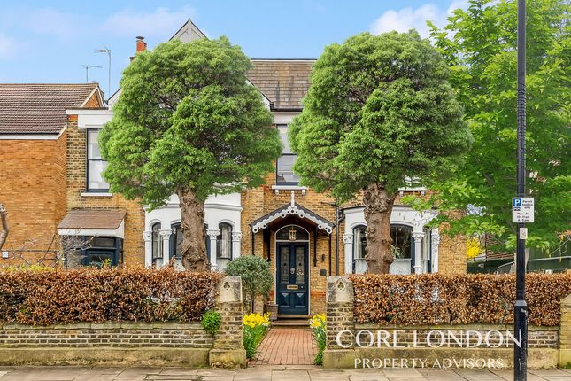 Creswick Road, Acton, W3 5 bed detached house for sale
