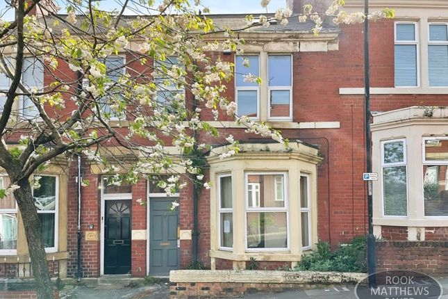 5 bedroom terraced house for sale