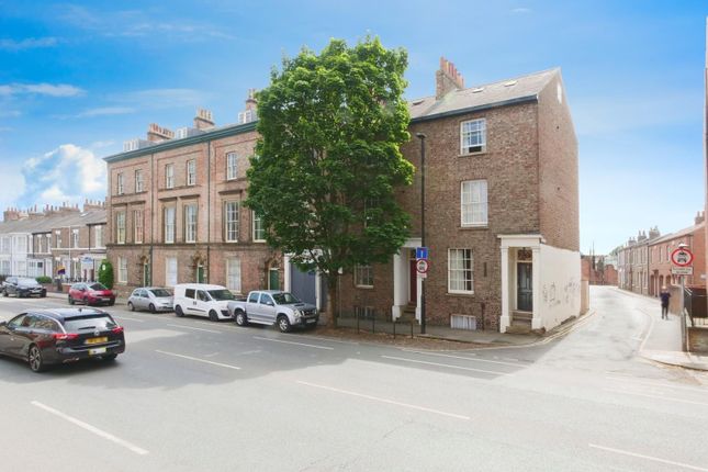 Monkgate, York 6 bed terraced house for sale