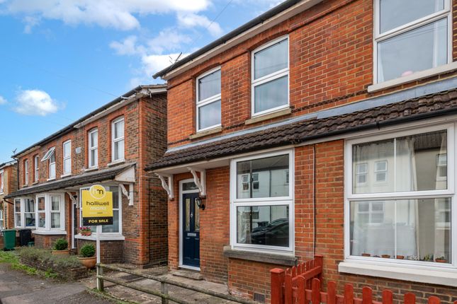 Lyndale Road, Redhill, RH1 3 bed end of terrace house for sale