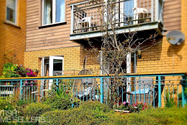 2 bed flat