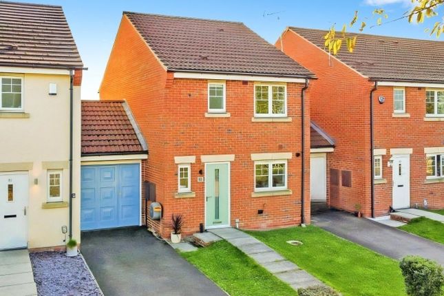 3 bedroom link detached house for sale