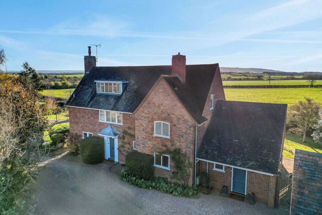Chevington Mead, Drakes Broughton... 4 bed detached house for sale