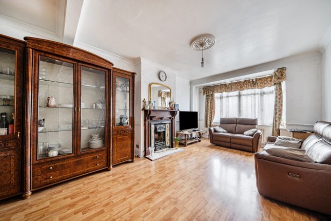 Commonside East, Mitcham CR4 4 bed terraced house for sale