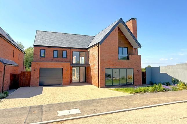 Meadows Lane, Hose 4 bed detached house for sale