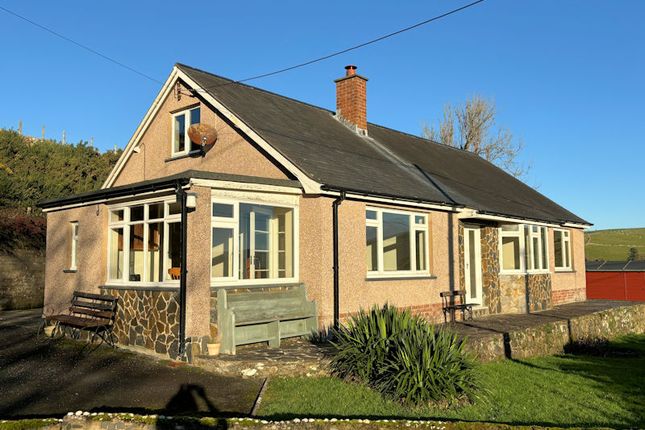 Rhoslefain LL36 3 bed detached bungalow for sale