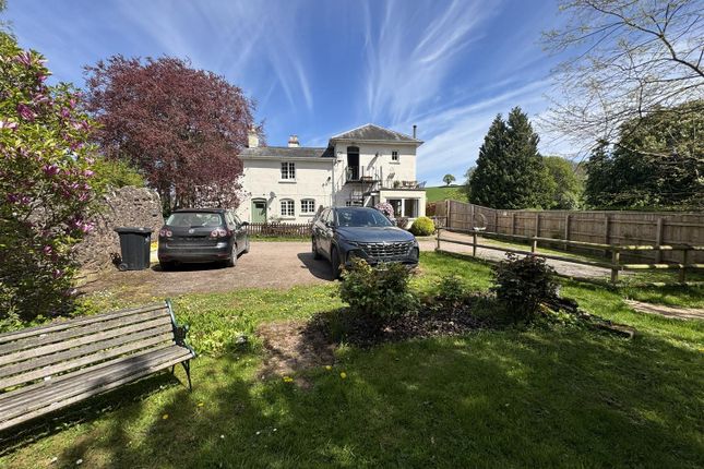 Dean End, Ross
