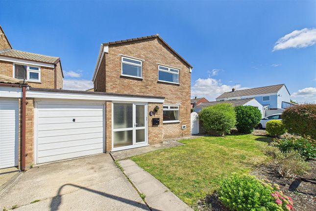 Spacious corner plot home in central... 3 bed link detached house for sale