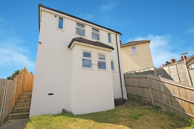 Victoria Road, Chatham 2 bed apartment for sale