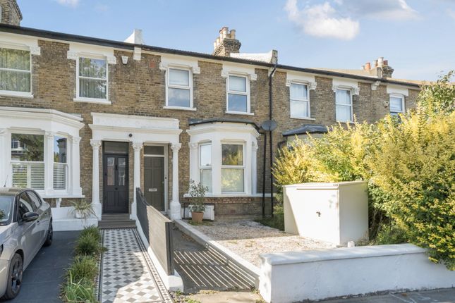 Friern Road, East Dulwich, London 2 bed apartment for sale