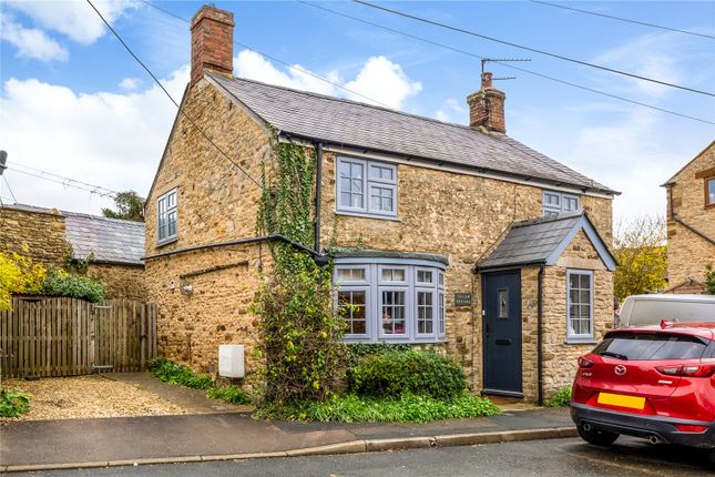 Cow Lane, Bicester OX25 2 bed detached house for sale