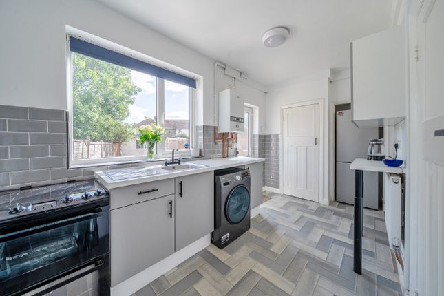 Barwood Avenue, West Wickham, Kent, BR4 3 bed terraced house for sale