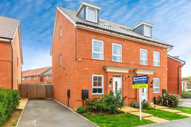 4 bedroom semi-detached house for sale