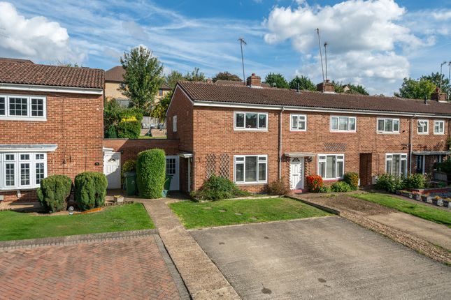 Hemel Hempstead HP1 2 bed end of terrace house for sale
