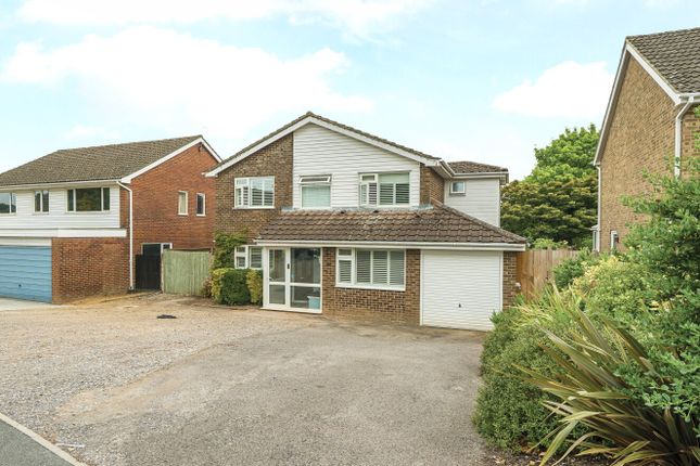 Chestnut Close, Hampshire GU30 5 bed detached house for sale