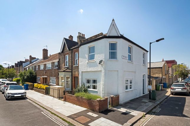 Surrey Road, Peckham, London, SE15 3 bed house for sale
