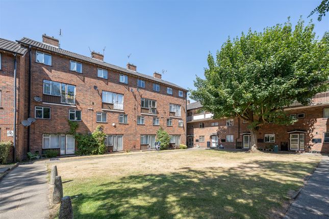 2 bedroom maisonette for sale