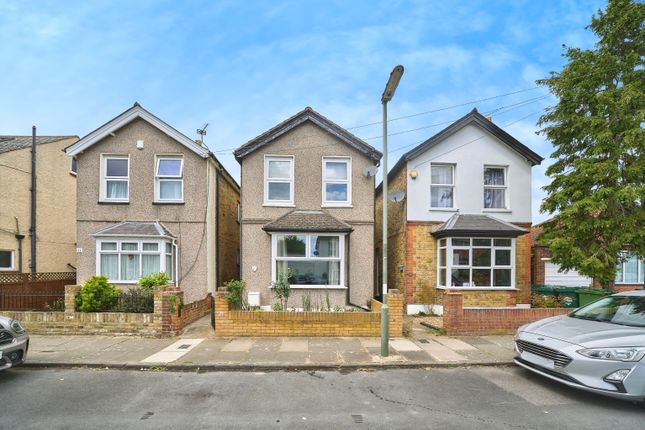 2 bedroom detached house for sale