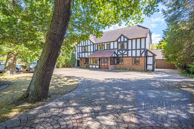 Manor Road, Chigwell IG7 6 bed detached house for sale
