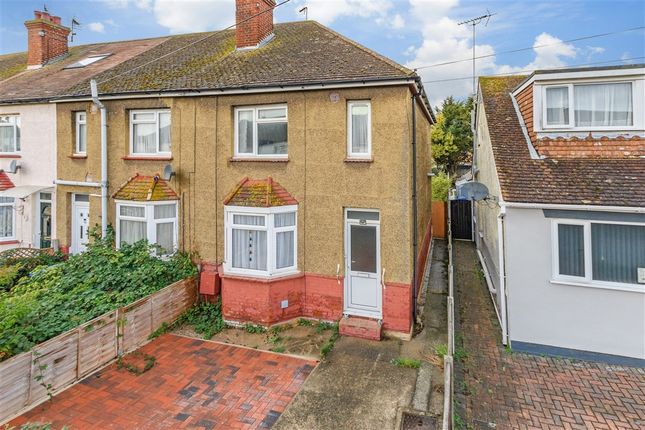 Cecil Avenue, Sheerness, Kent 3 bed end of terrace house for sale