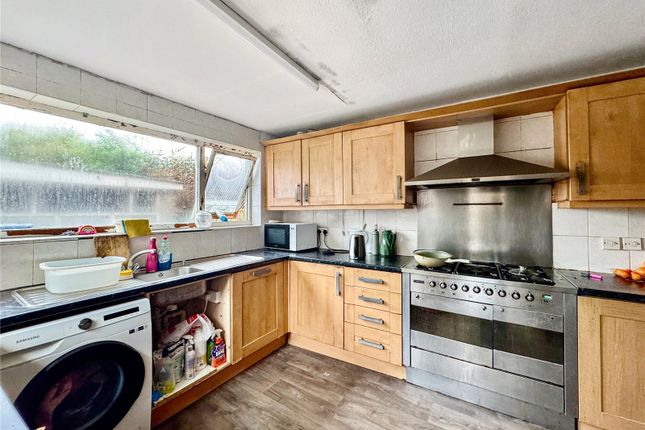 Irving Way, Swanley, Kent, BR8 5 bed semi