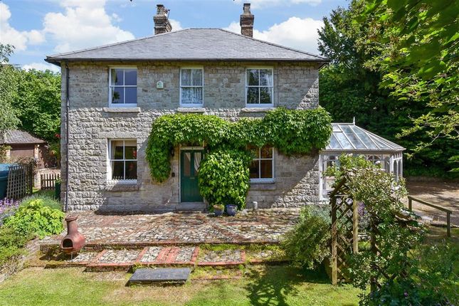 Salts Lane, Loose, Maidstone, Kent 3 bed detached house for sale