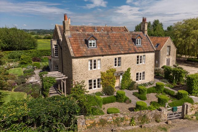 8 bedroom detached house for sale