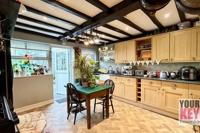 South Street, Lydd, Kent, TN29 9DQ 3 bed terraced house for sale